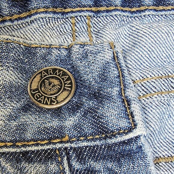 ARMANI JEANS SIZE 32X31X8 BOOT CUT BLUE JEANS - Picture 2 of 6